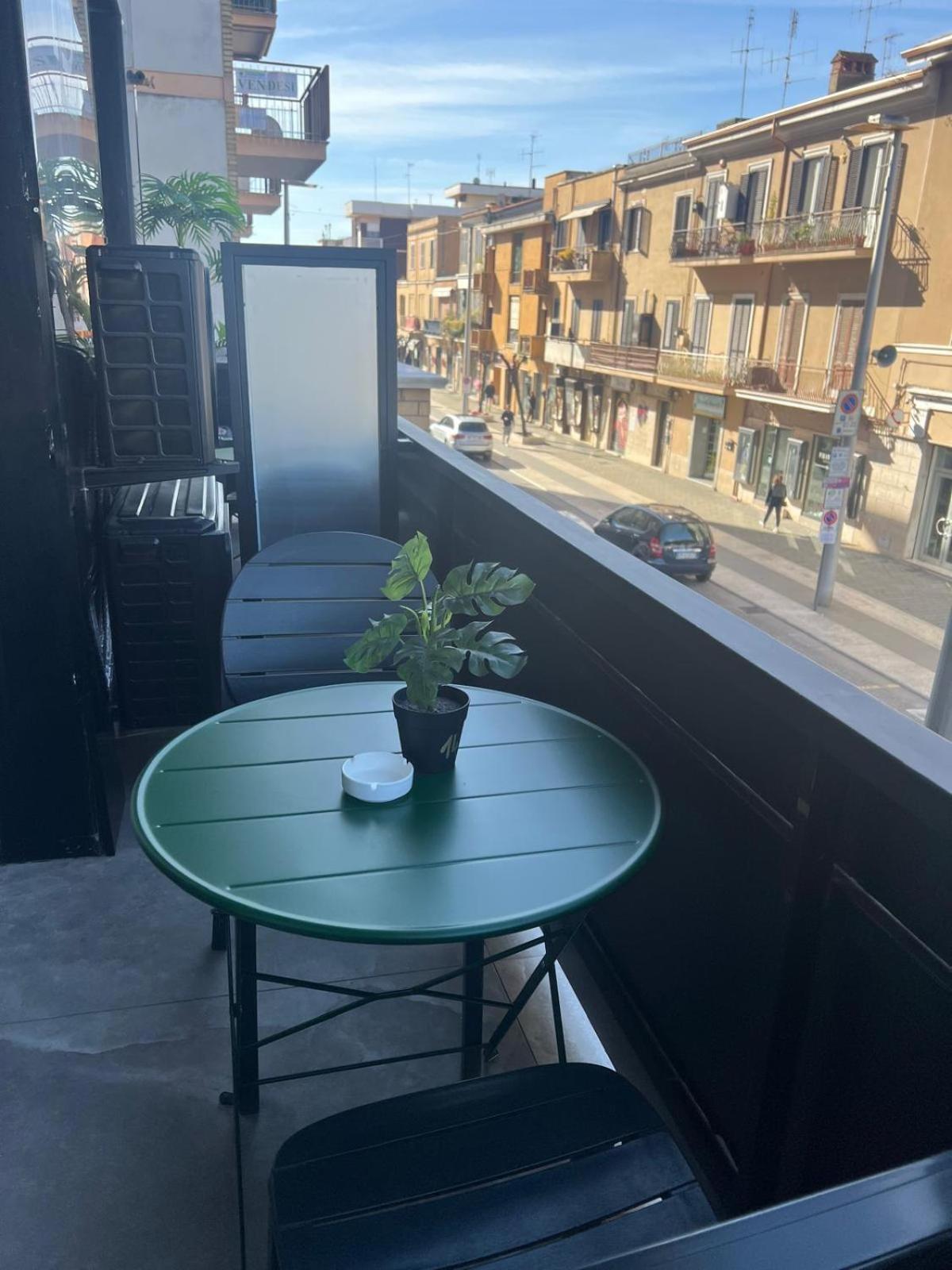 B&B Caffe Retro' 奇斯泰尔纳迪拉蒂纳 外观 照片